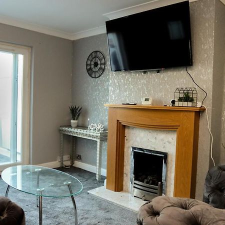 The Grey Haven Birmingham Villa ภายนอก รูปภาพ